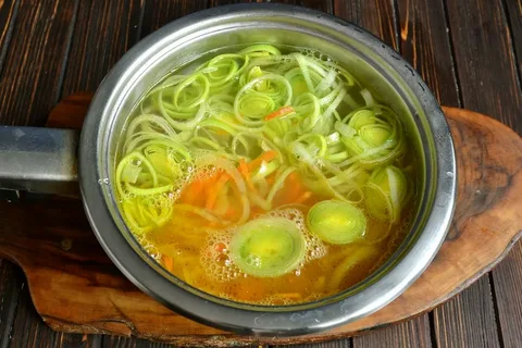 Лук в супе